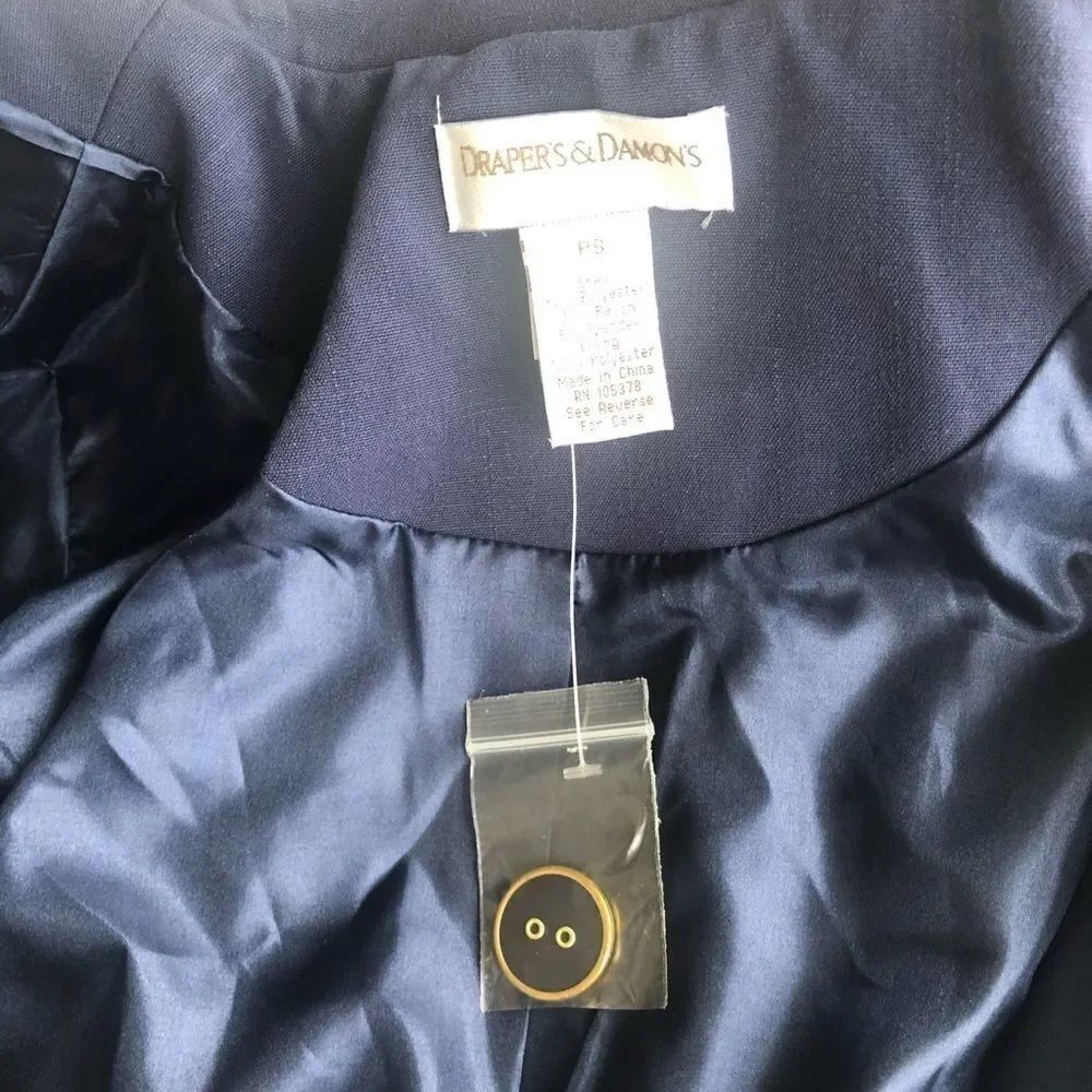 Draper’s and Damon’s navy sleeve blazer SP - Picture 6 of 10